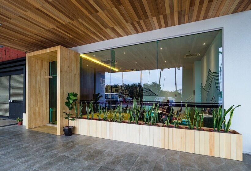 Tune Hotels   1 Borneo, Kota Kinabalu