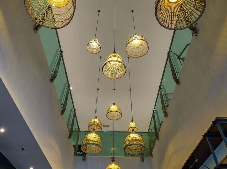 Tune Hotels   1 Borneo, Kota Kinabalu