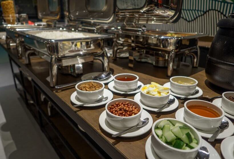 Tune Hotels   1 Borneo, Kota Kinabalu