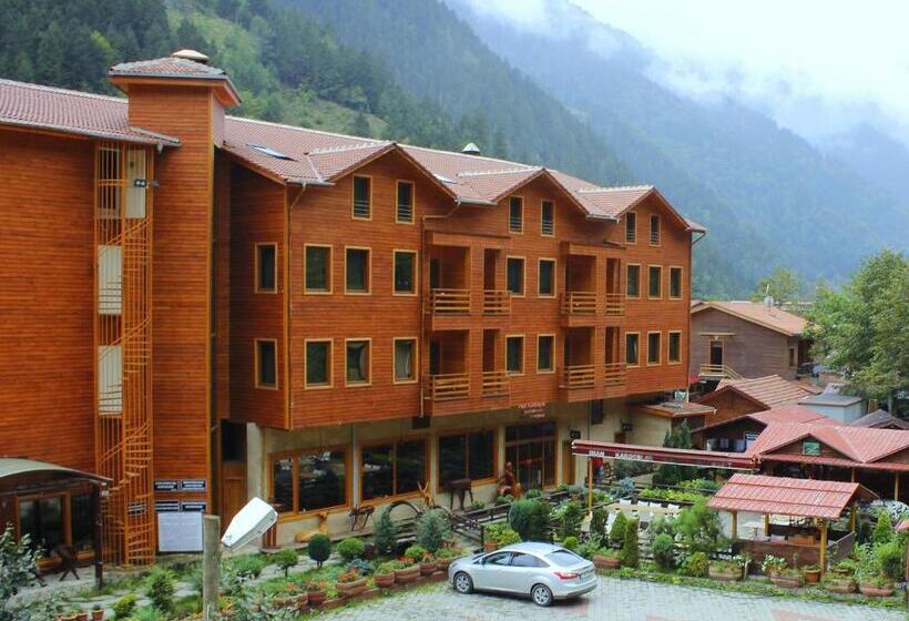 ホテル Inan Kardesler