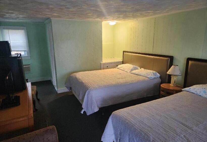 Jonathan Edwards Motel