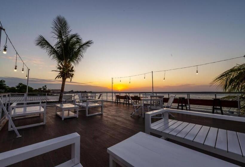 Kristal Hotel Kupang