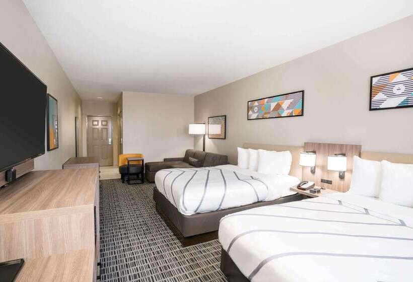 La Quinta By Wyndham Montgomery