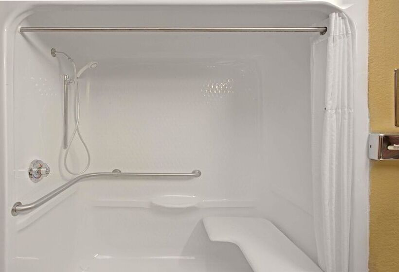 Microtel Inn & Suites   Cartersville