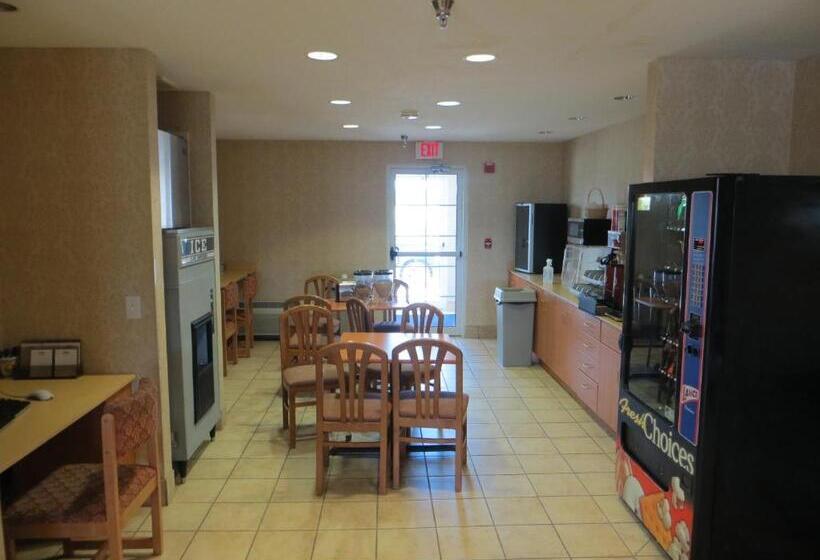 Microtel Inn & Suites By Wyndham Colfax