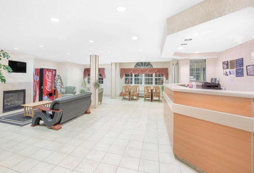 Microtel Inn & Suites By Wyndham Colfax