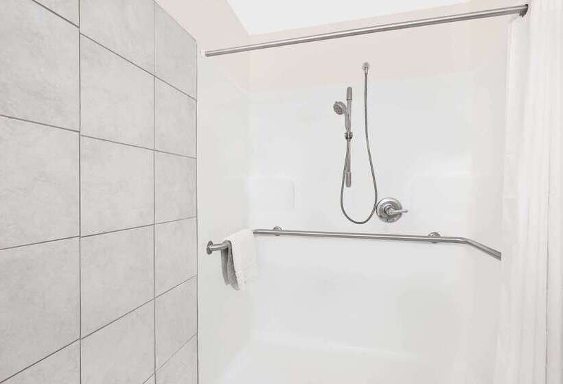 Microtel Inn & Suites By Wyndham Colfax