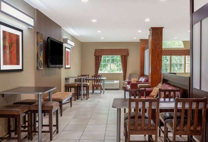 Microtel Inn & Suites By Wyndham Columbia