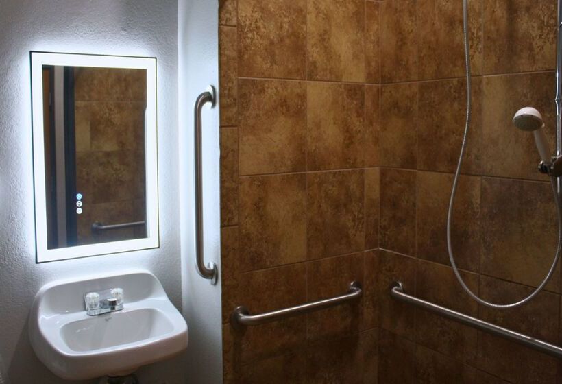 Microtel Inn And Suites By Wyndham