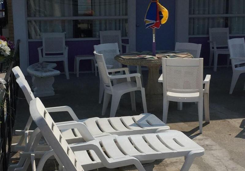 Monaco Motel  Wildwood