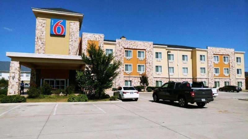 Motel 6 Mineral Wells, Tx