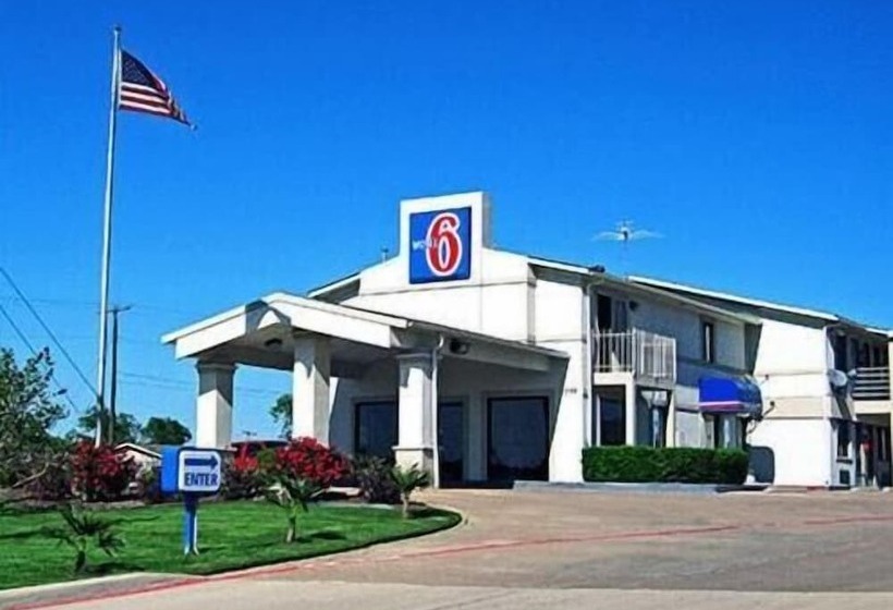 Motel 6 Lancaster, Tx  Desoto  Lancaster