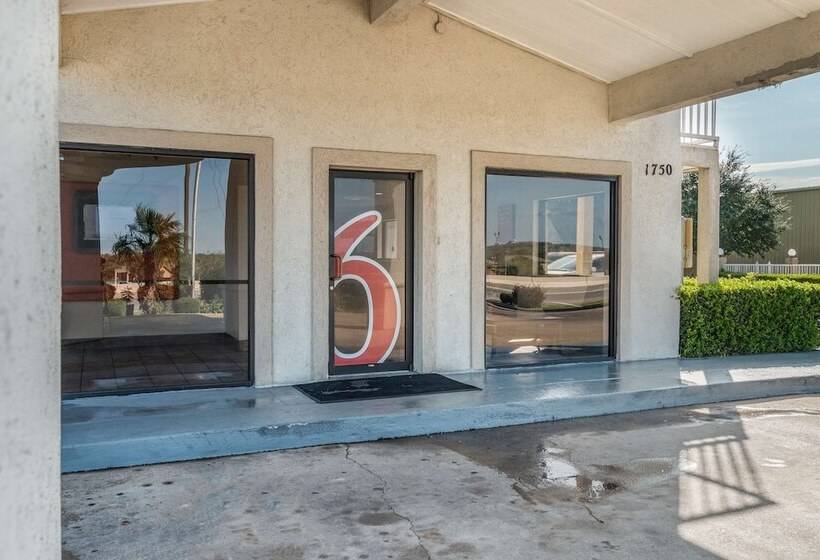 Motel 6 Lancaster, Tx  Desoto  Lancaster