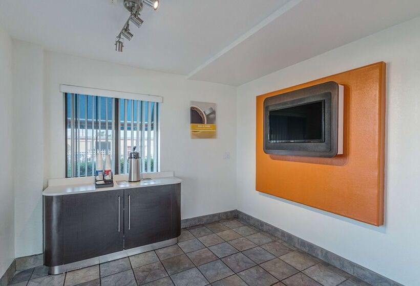 Motel 6 Lancaster, Tx  Desoto  Lancaster