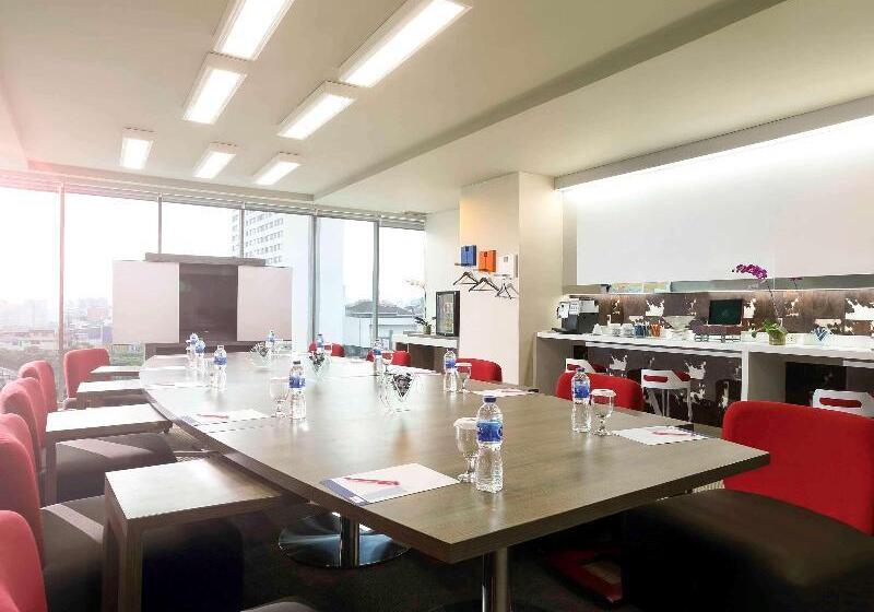 Novotel Jakarta Gajah Mada