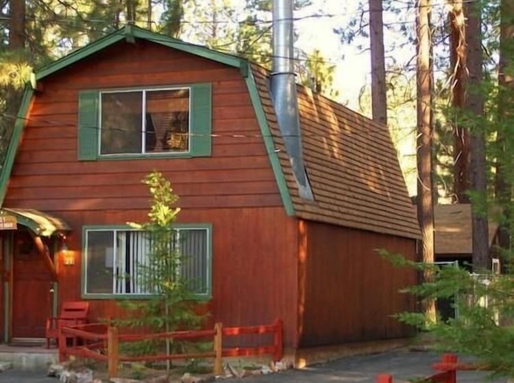 渡假胜地 Golden Bear Cottages