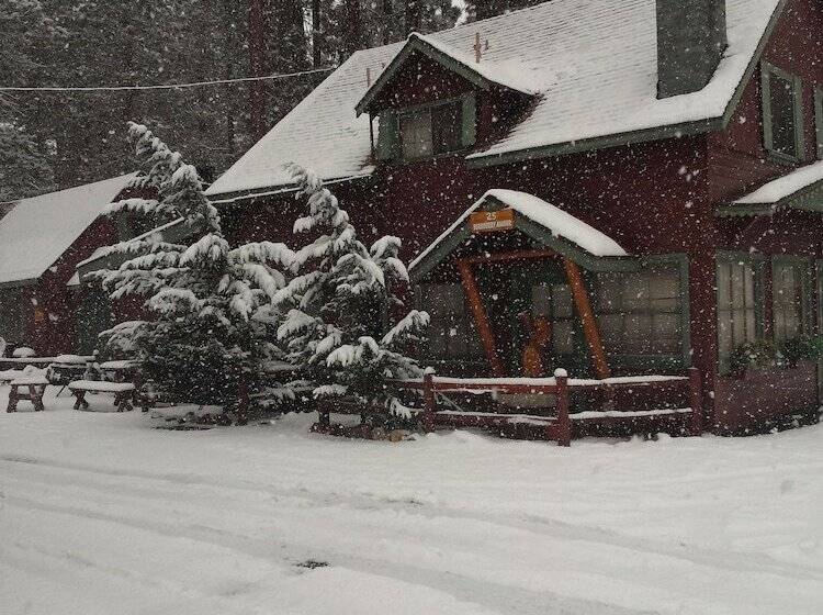 渡假胜地 Golden Bear Cottages