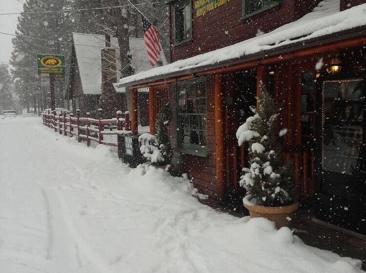 渡假胜地 Golden Bear Cottages