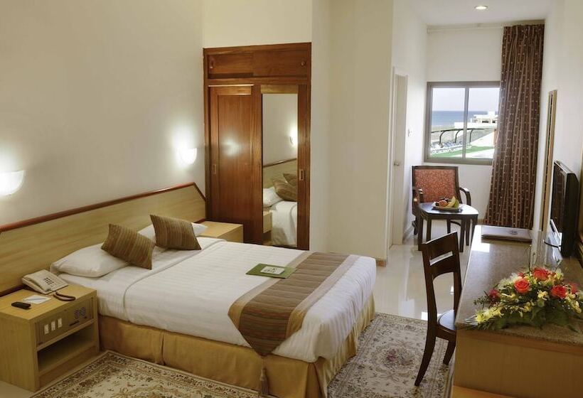 Resort Sur Beach Holiday