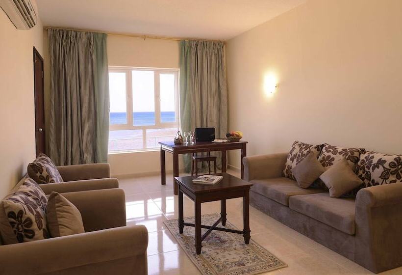 Resort Sur Beach Holiday