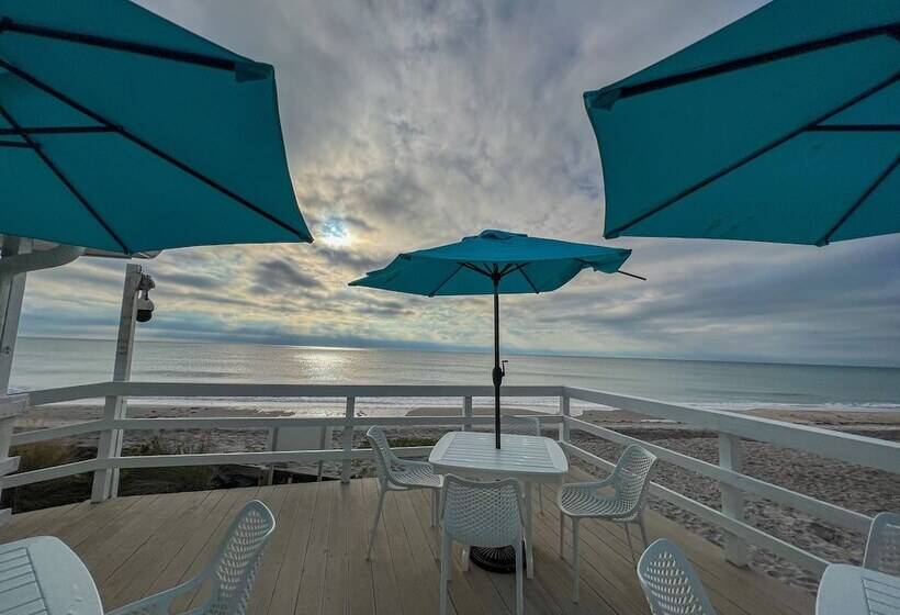 منتجع The Pearl Beach Inn