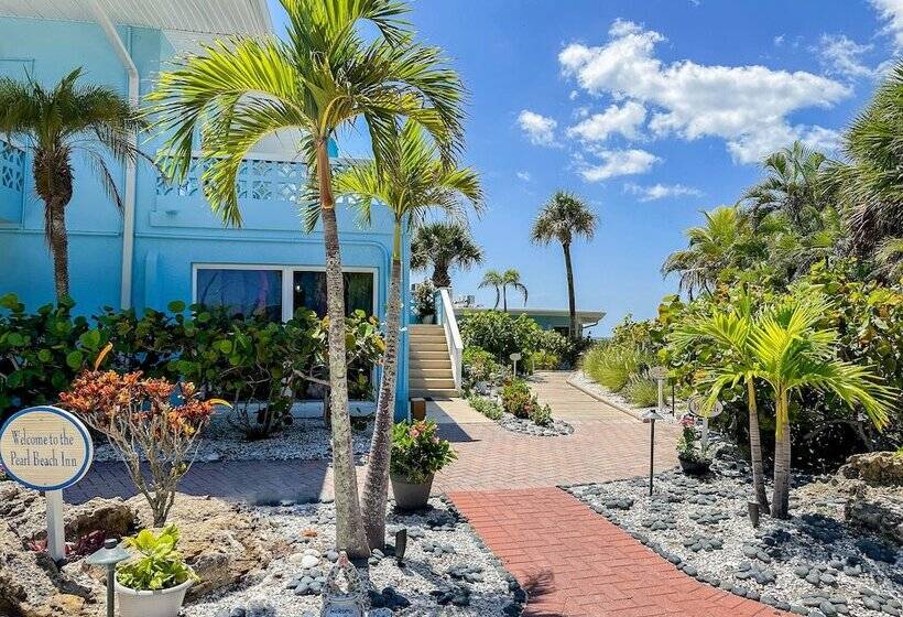 منتجع The Pearl Beach Inn