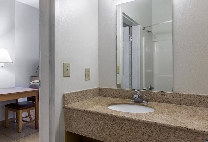 Studio 6lafayette, La  Broussard