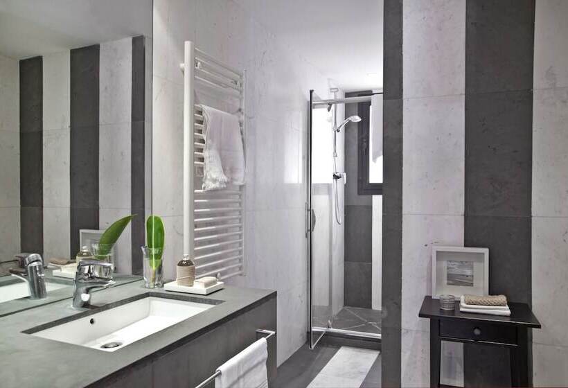 Ainb Sagrada Familia Apartments