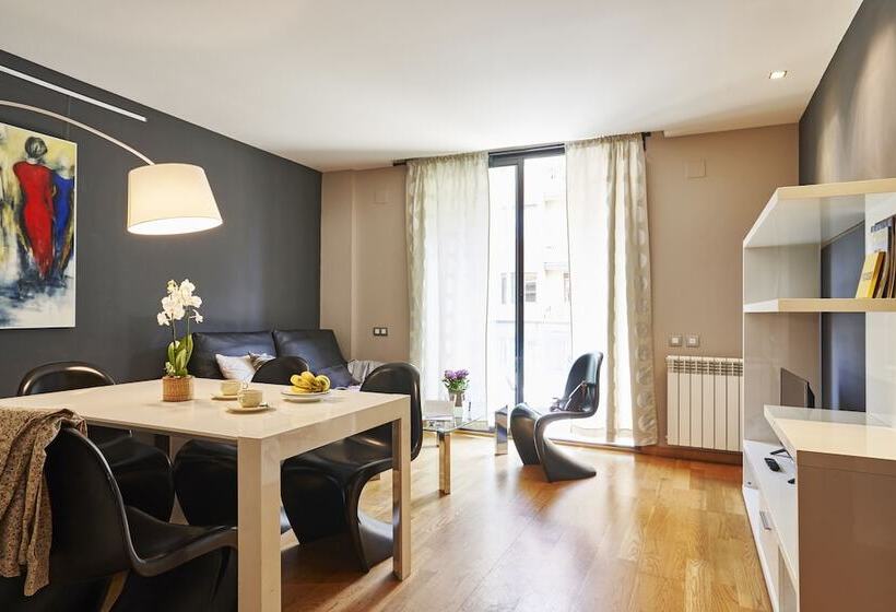 Ainb Sagrada Familia Apartments