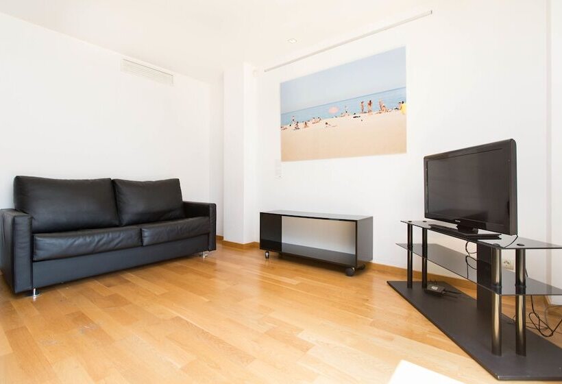 Ainb Sagrada Familia Apartments