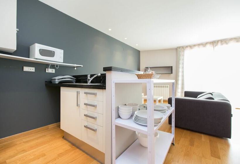 Ainb Sagrada Familia Apartments