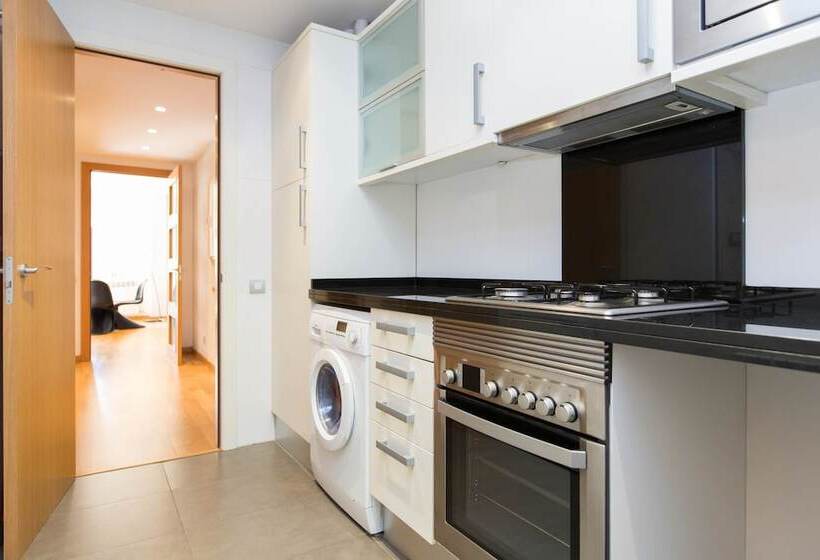 Ainb Sagrada Familia Apartments