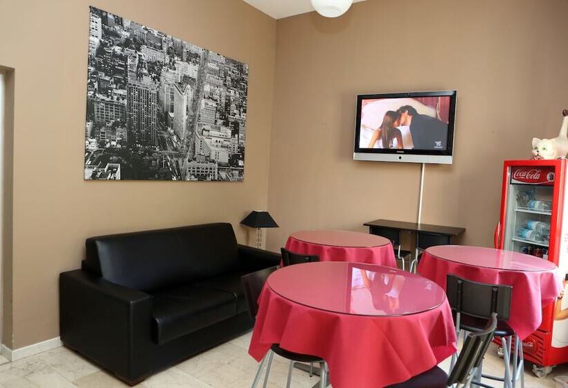 تختخواب و صبحانه Bicocca