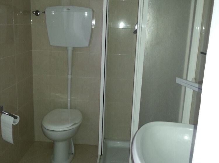 تختخواب و صبحانه Bicocca