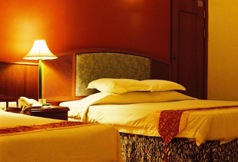 Borneo Tropical Rainforest Resort