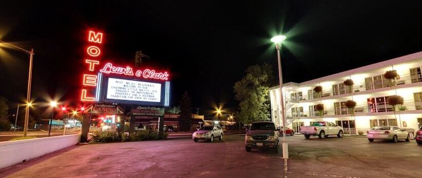Lewis & Clark Motel   Bozeman