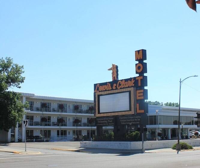 Lewis & Clark Motel   Bozeman