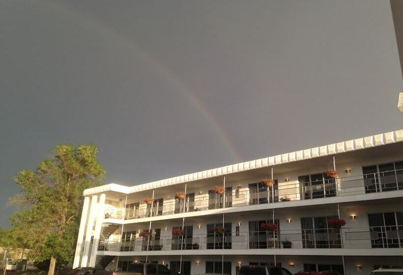 Lewis & Clark Motel   Bozeman