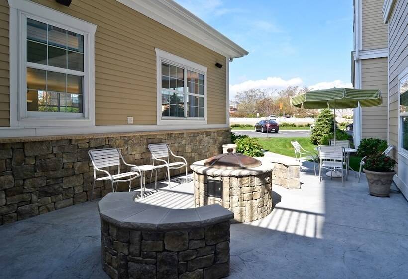 Fairfield Inn And Suites By Marriott New Bedford