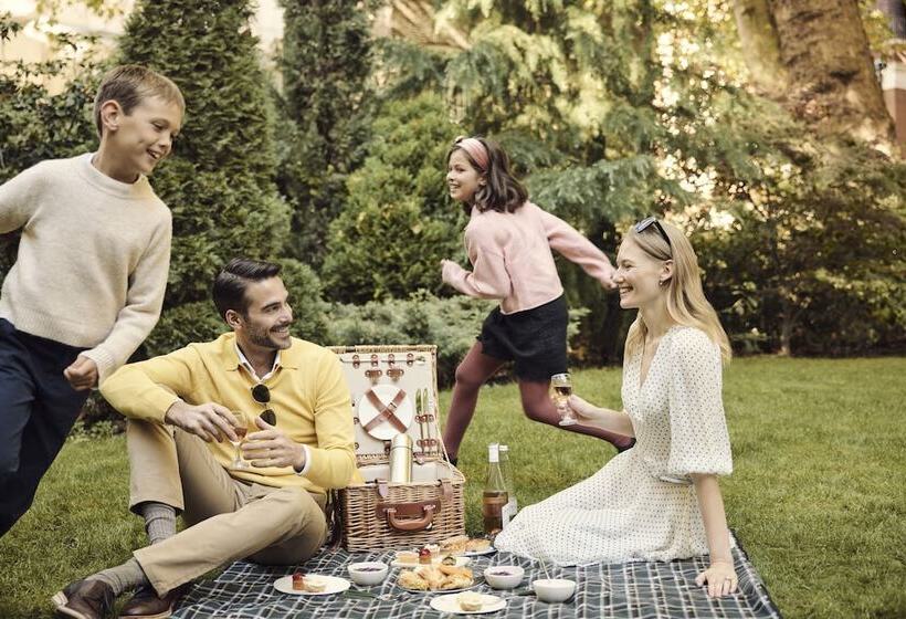 Grosvenor House Suites