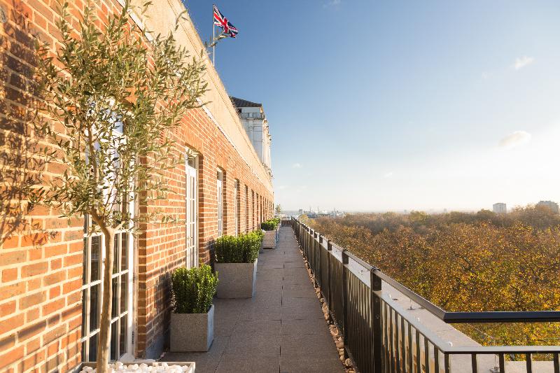 Grosvenor House Suites