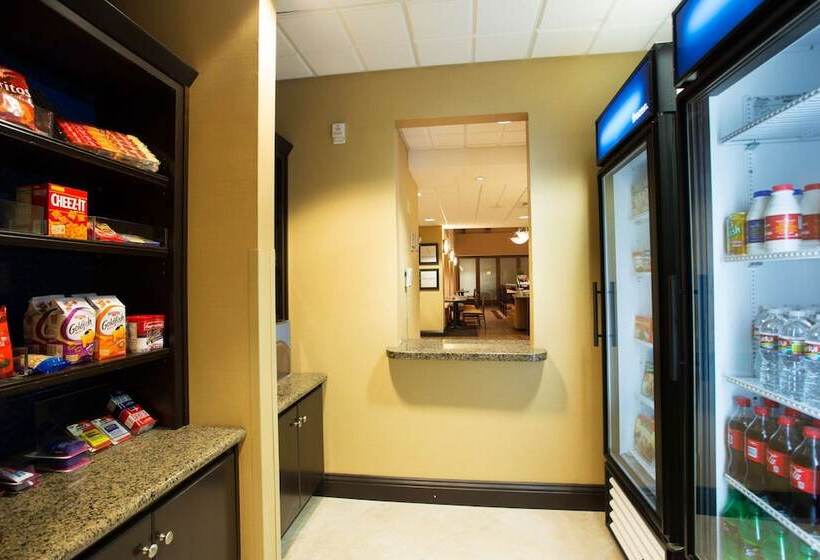 Hampton Inn & Suites Laurel, Ms