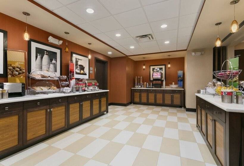 Hampton Inn & Suites Laurel, Ms