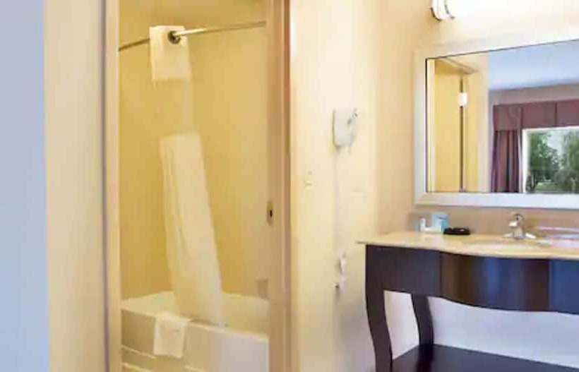 Hampton Inn & Suites Laurel, Ms