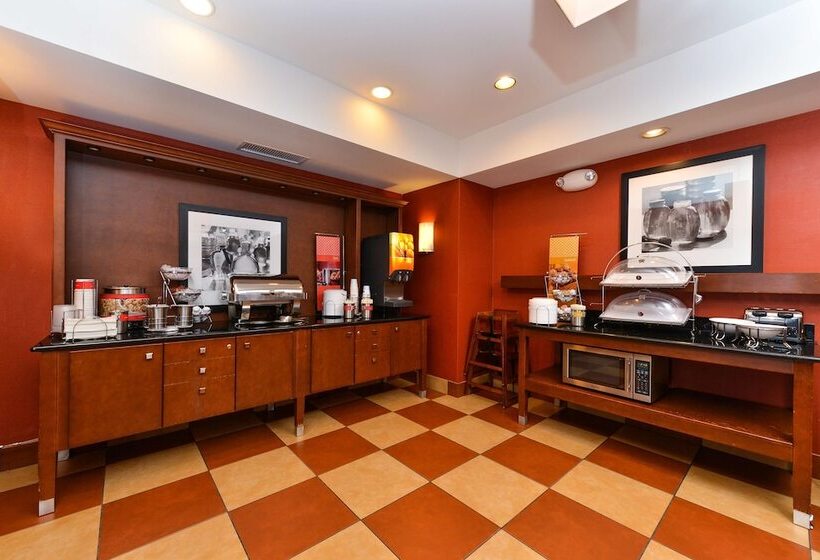 Hampton Inn Yorkville