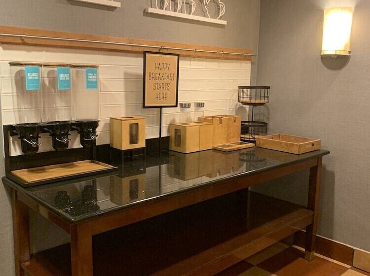 Hampton Inn Yorkville