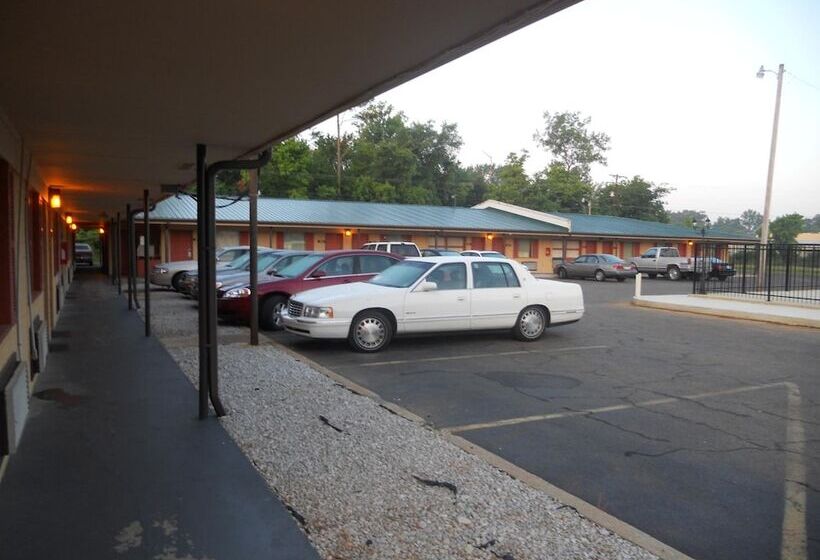 Holiday Terrace Motel