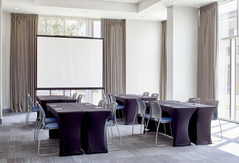 فندق Aloft Austin At The Domain