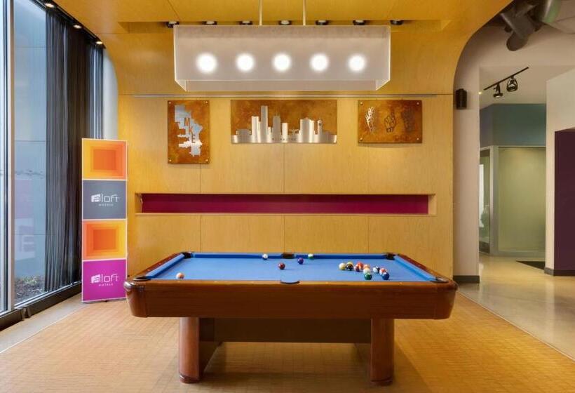 Aloft Hotel Milwaukee Downtown