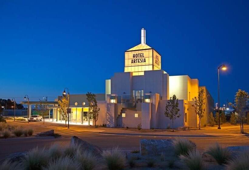 호텔 Spark By Hilton Artesia